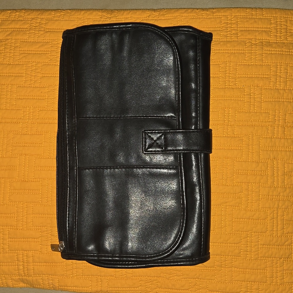 Black Leather Men's Travel Bag